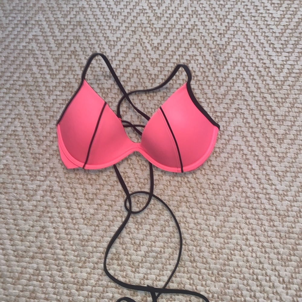 VS pink push up top